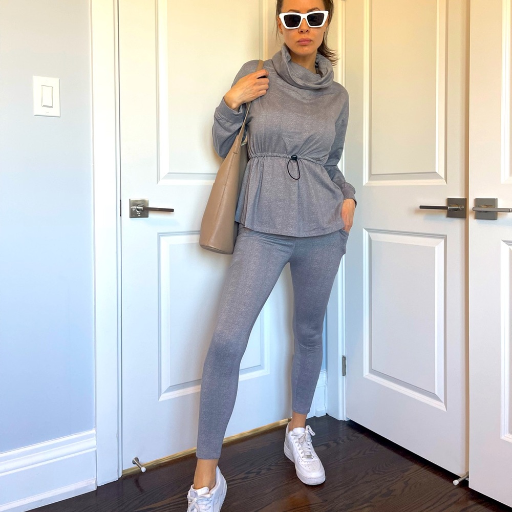 Two piece leggings and turtle neck